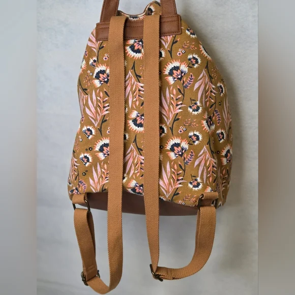 Universal Thread Canvas Floral print drawstring bucket style bag backpack - Picture 2 of 11